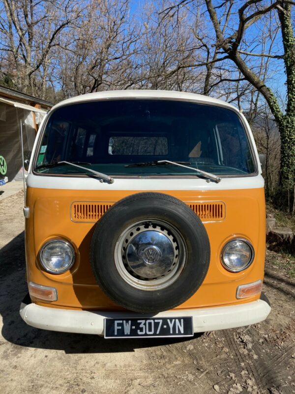 roue de secours camping car aménagé 1971