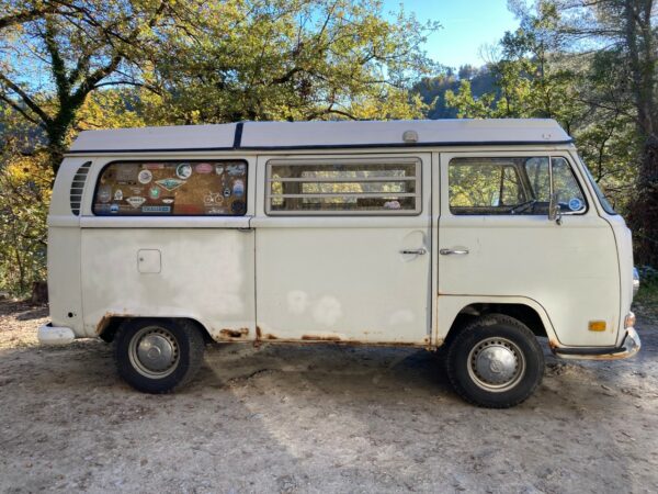 Camion à restaurer camping car 1971