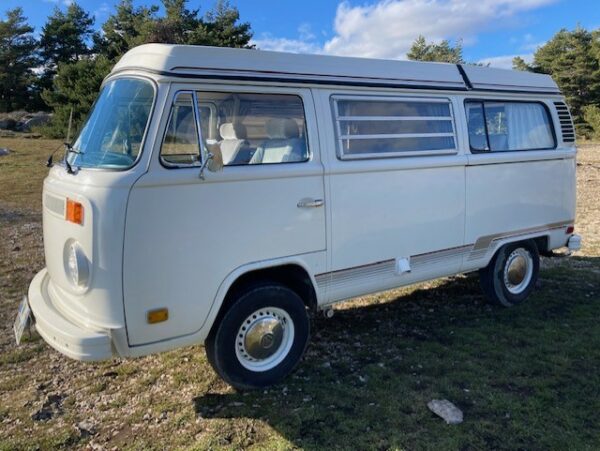 Coté gauche du Combi westfalia 1973