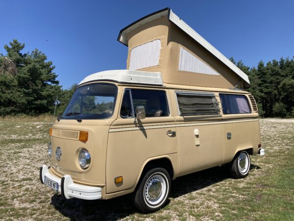 4 couchages VW Combi campeur